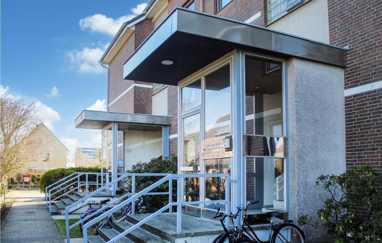 Lovely Apartment In Buesum With Kitchen Bagian luar foto